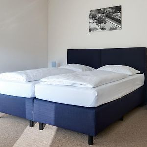 Camera standard con letto king size